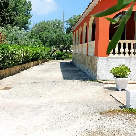 Appartement Calondri 2 In Achilleion Region *